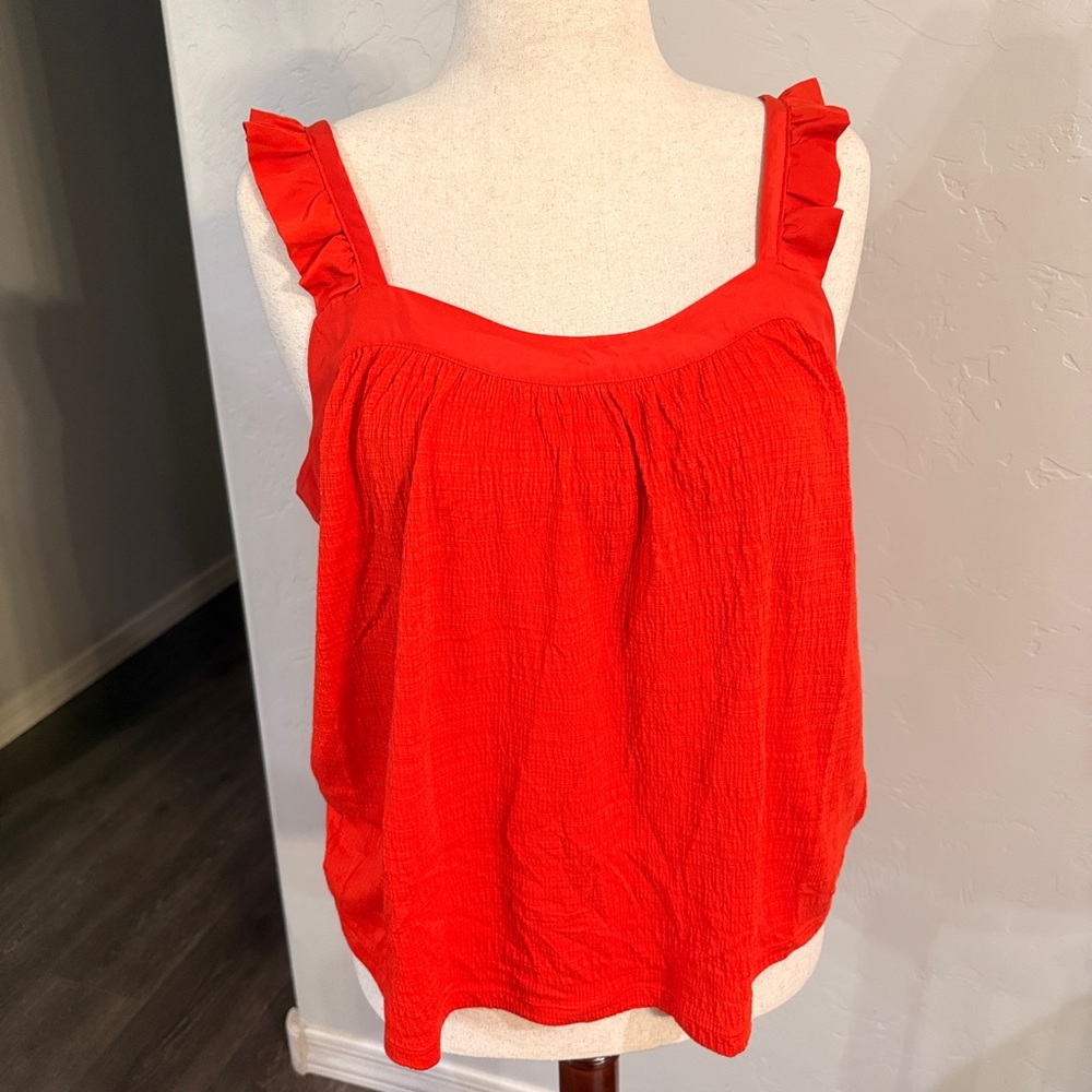 Banana Republic Red Ruffle Sleeve Camisole. Size Large